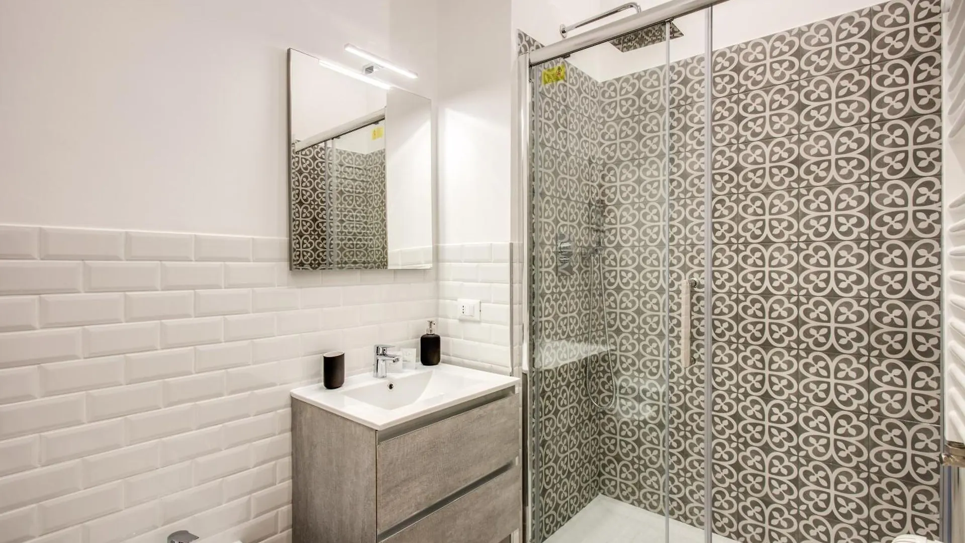 Monti Quiet And Spacious Apartment Rom