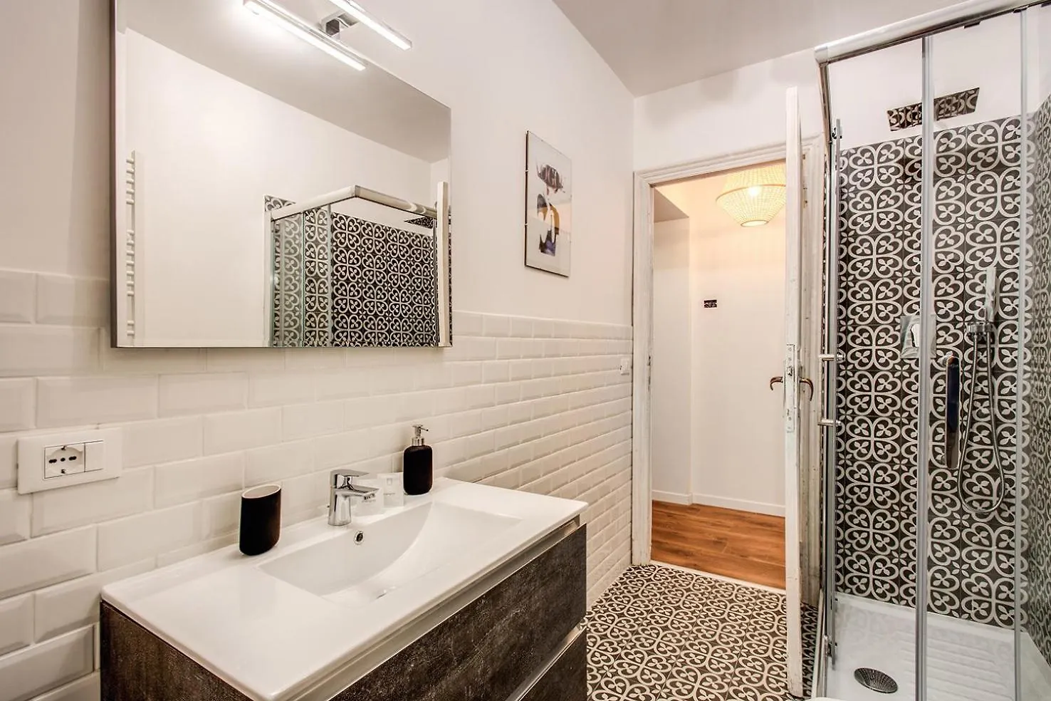 Monti Quiet And Spacious Apartment Rom Italien