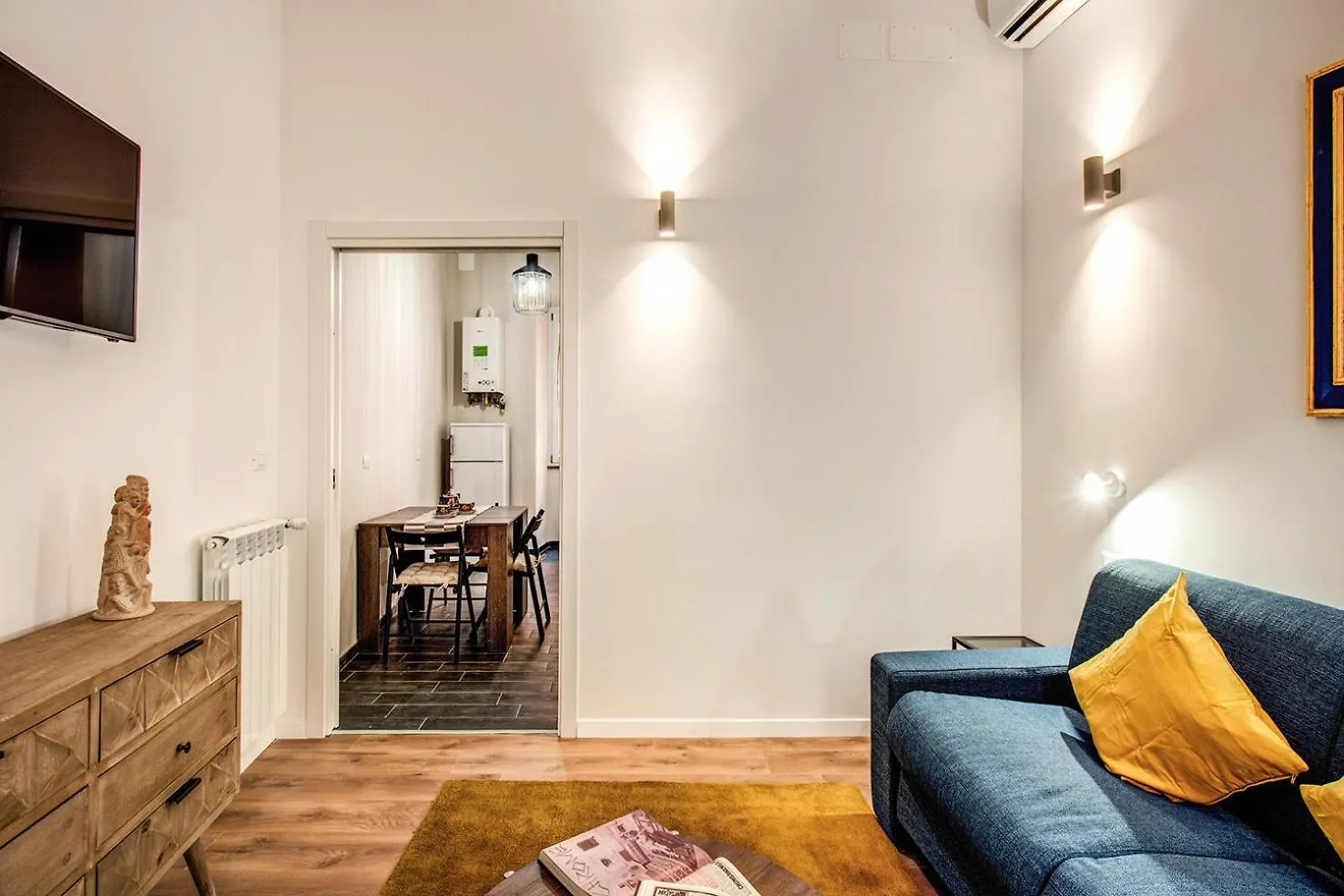 Monti Quiet And Spacious Apartment روما